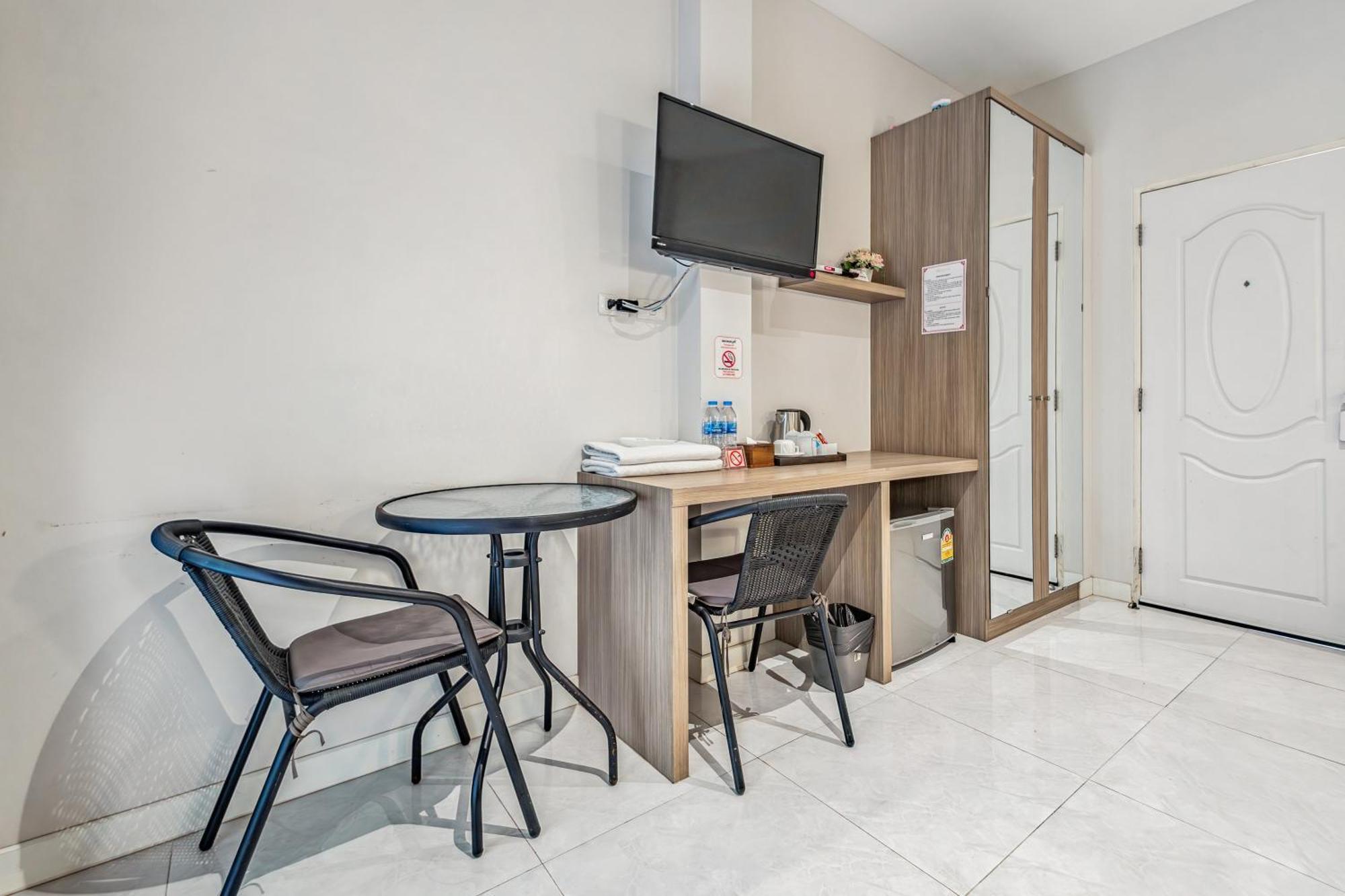 วินริสา เพลซ Apartment Nai Yang ภายนอก รูปภาพ
